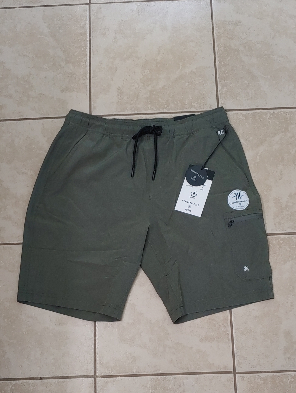 Kenneth Cole Active Shorts NWT Men's Olive Green Drawstring Athletic Shorts